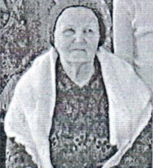 Попова Анна Фёдоровна.