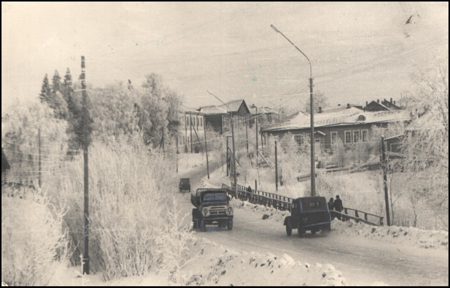 Фотографии.
